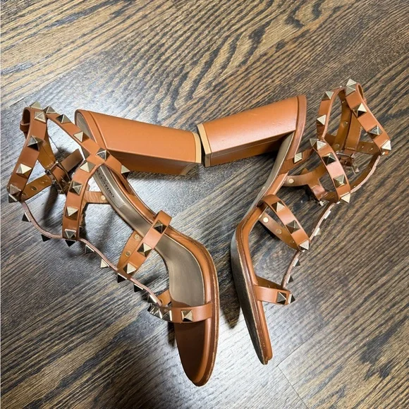 Valentino Garavani
Rockstud Caged Leather 90mm City High-Heel Sandals Size 37 - Picture 7 of 9